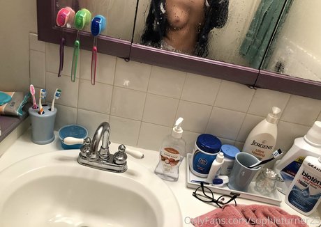 SophieGirl model xxx photo