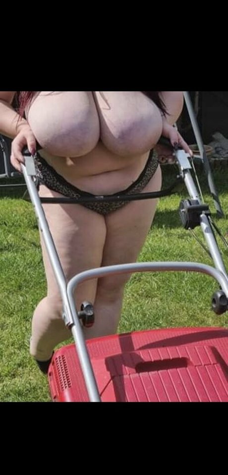 Gigantits star pornographic pic