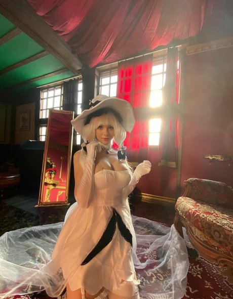 Hirariann nudes star image