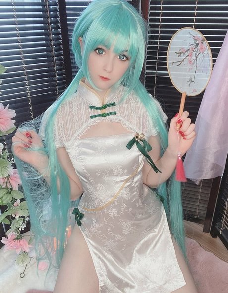 Hirariann model top galleries