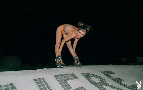 hooters onlyfans hot sexy photos