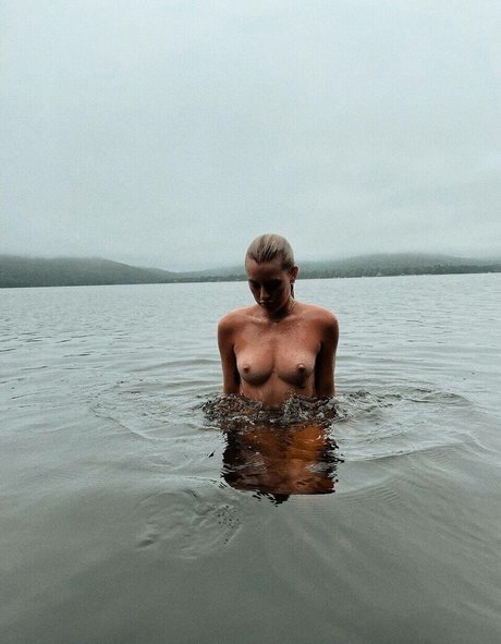 Chloe Verhagen perfect star photo