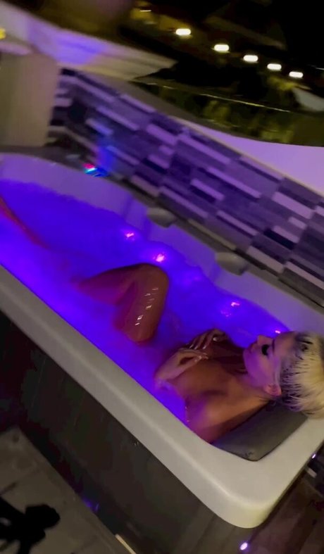 Jelena Unikat pornstar hot pictures