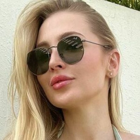 pricktease xxx pornstar pics