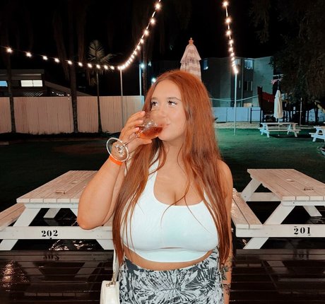 tiktok stars onlyfans pornographic galleries