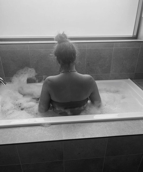 sexy mom onlyfans nude img