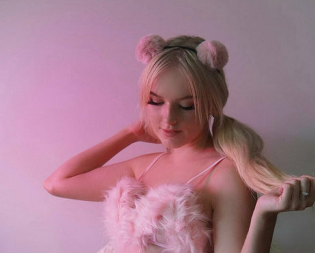 lesbian anal strapon onlyfans free naked images