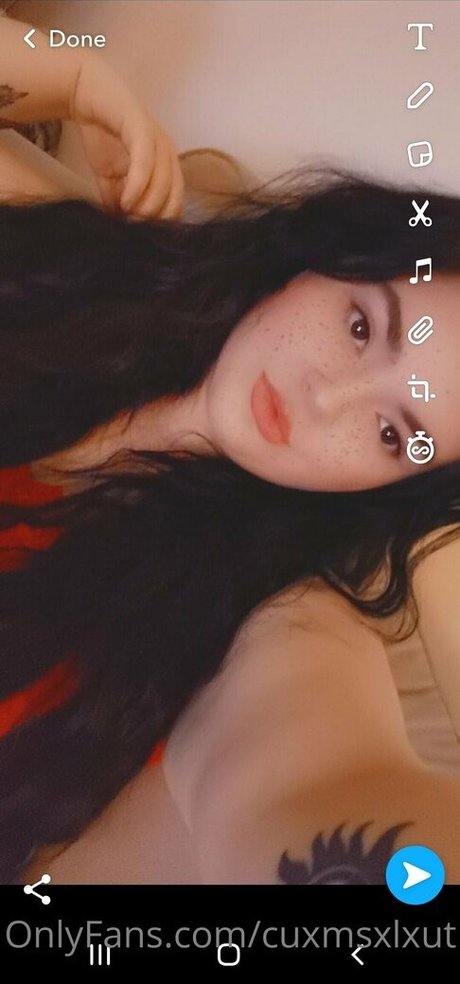 cuxmsxlxut star naked images