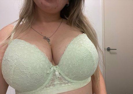 amarawaters pornographic model pic