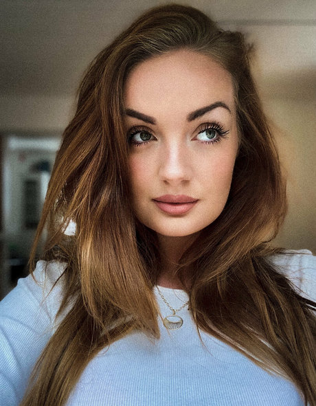 salinaqfree pornstar sexy pic