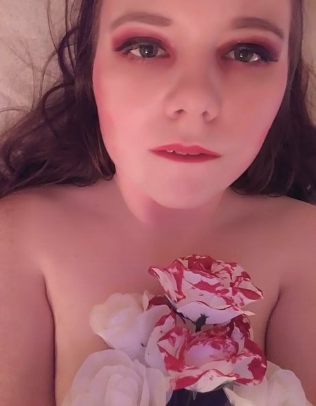 sweetlillie model erotic photo