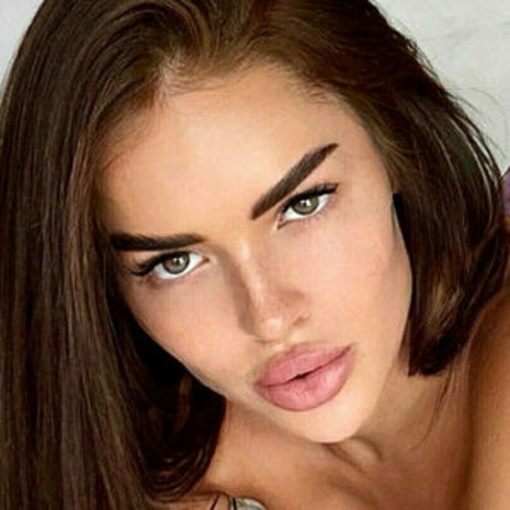 vero gold hot actress pics