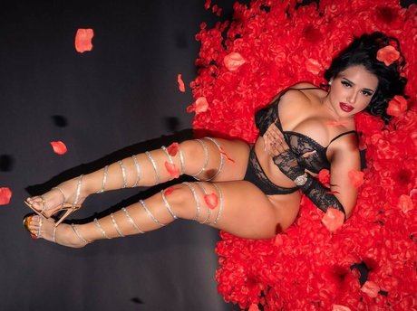 Thicklilmama hot pornstar images