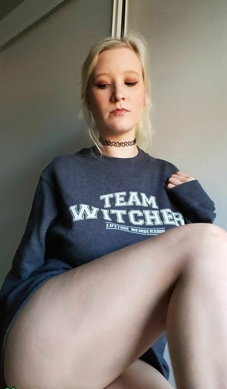 sarahsuniversefree model photos