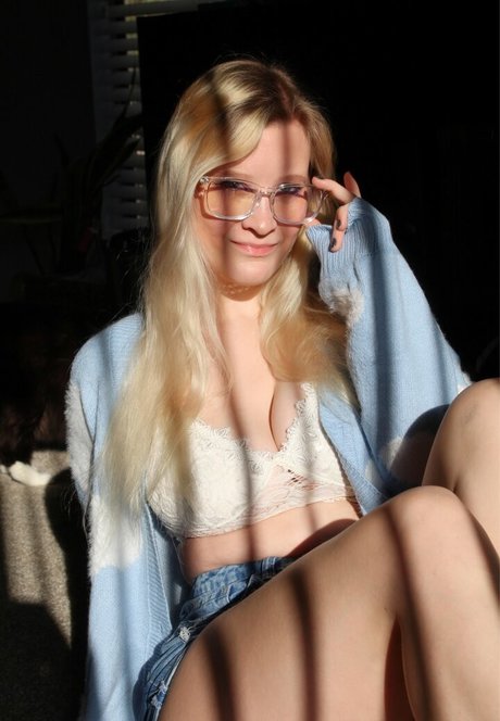 tiktok stars onlyfans beautiful nude picture