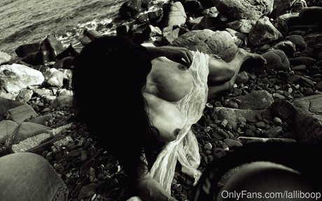 white ass onlyfans pretty pics