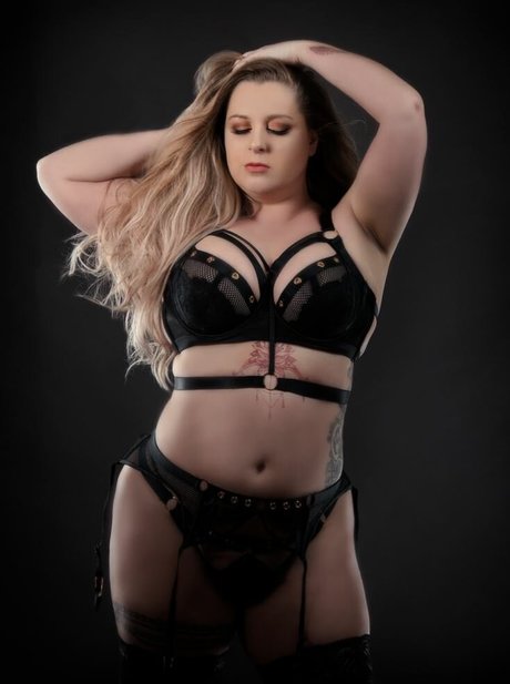 Ruca Angel sexy star img