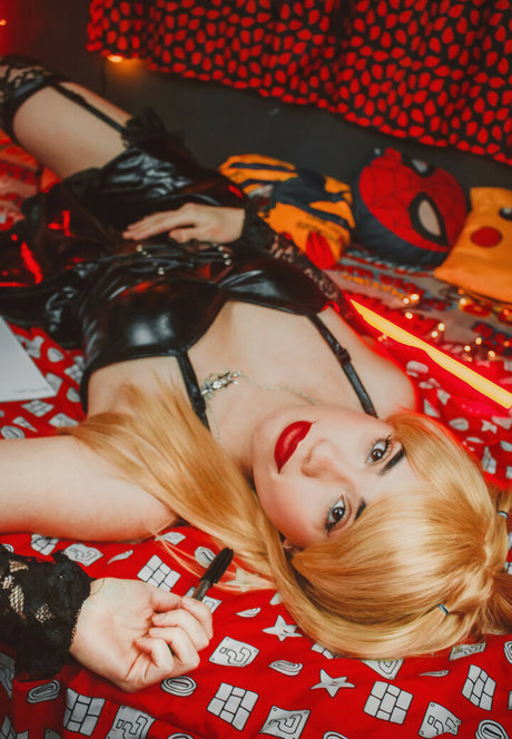 anelittlecat best model pictures