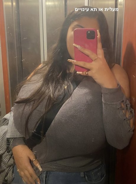 babe brunette onlyfans xxx picture