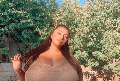 Yuval perfect actress photos