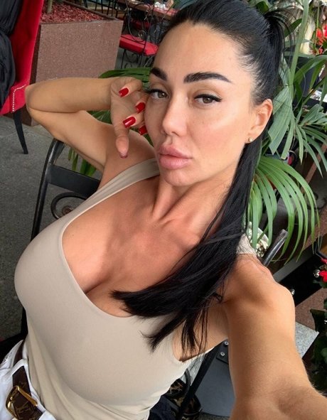 Sexy Alisa pornstar sexy photo