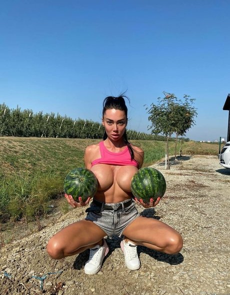 40 years old onlyfans exclusive pic