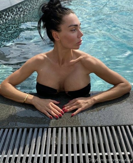 Sexy Alisa beautiful pornstar images