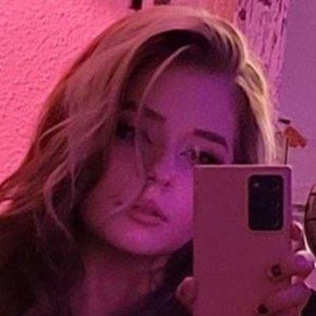 TheMissChan erotic star pictures