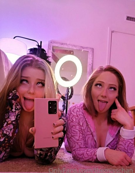 TheMissChan model erotic pictures