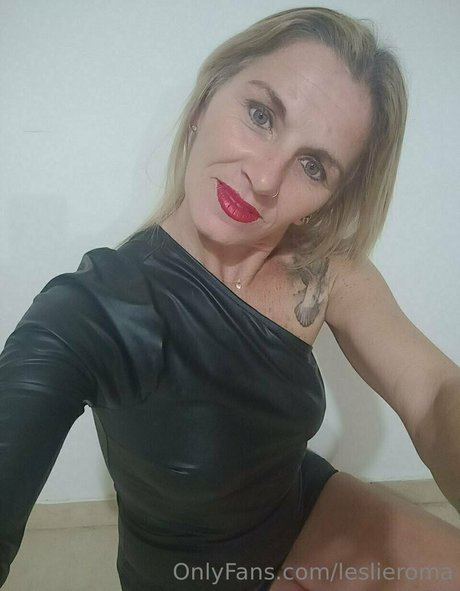 leslieroma best model photos