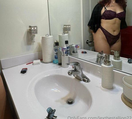 busty redhead teen onlyfans porno img