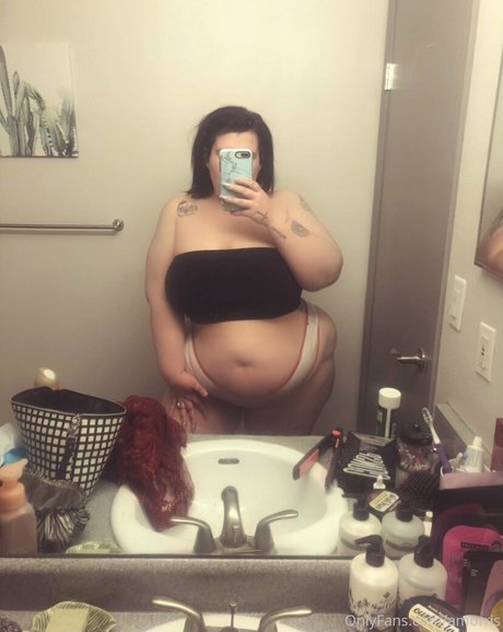 mamasthicc nudes star pic