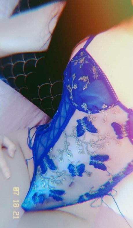 sweetdafnefree sex model pics