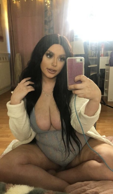 antoniagrahamx star nice archive