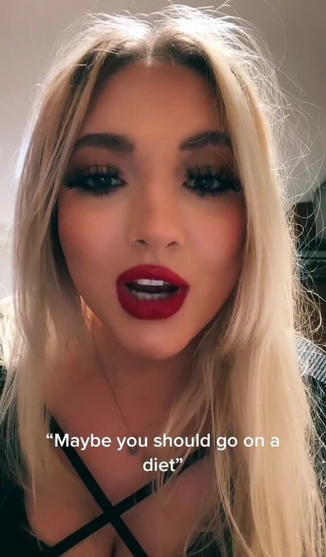 Shona Colson model sexy image