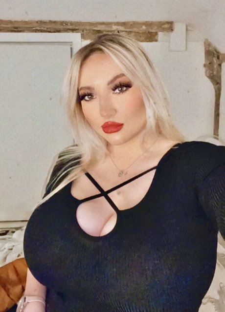 Shona Colson hd actress pictures