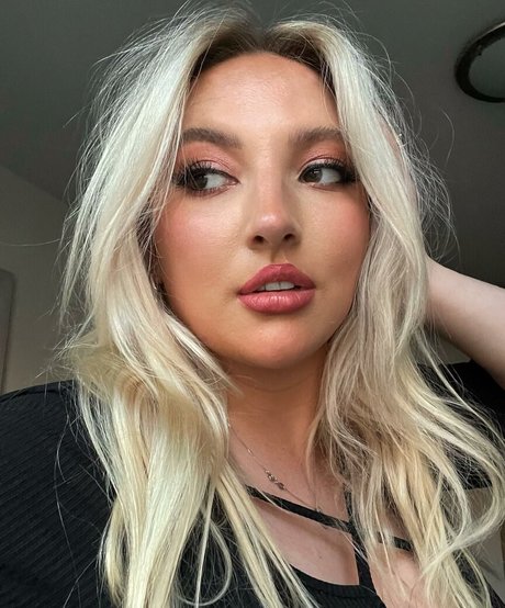 Shona Colson star adult pictures