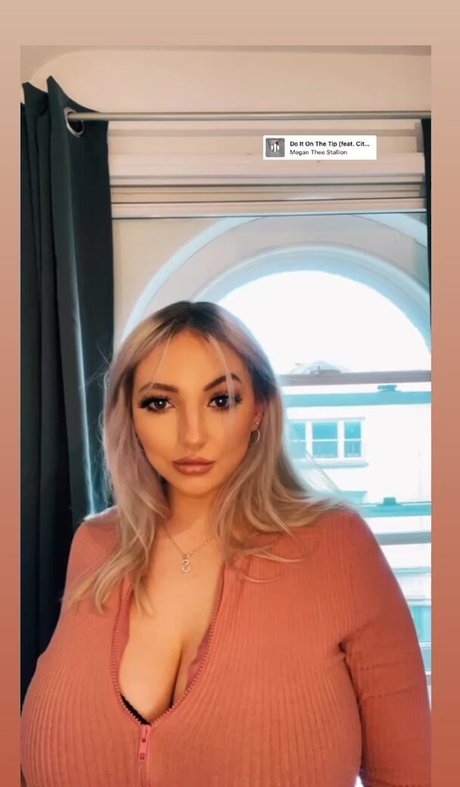 Shona Colson star adult images