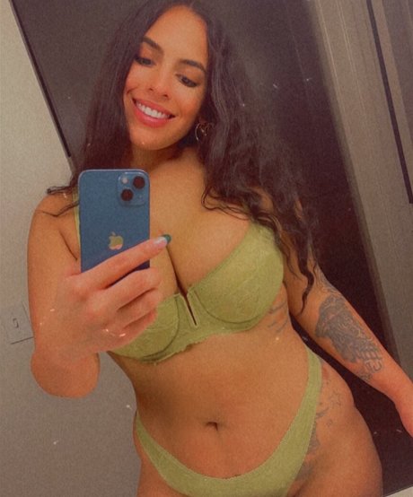 Brasi Quinzel star exclusive gallery