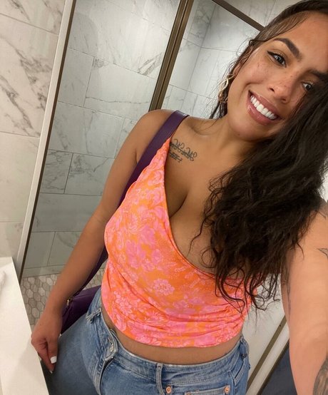 Brasi Quinzel hot pornstar galleries