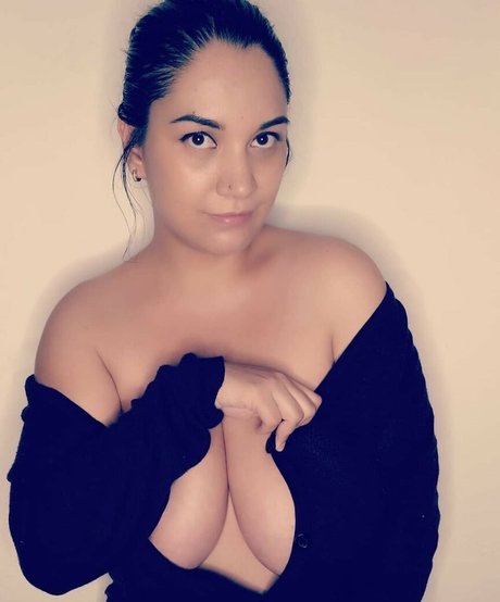 Isa Malone perfect actress photo