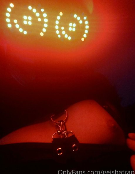 hooters onlyfans naked pictures