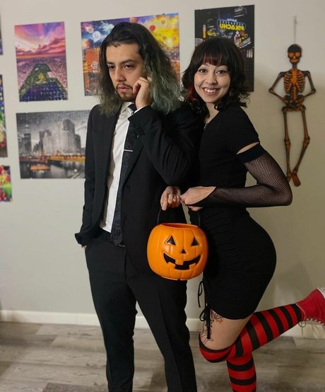 its julieee_ free actress pic