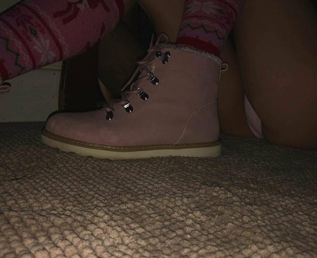 mooseve model perfect pics