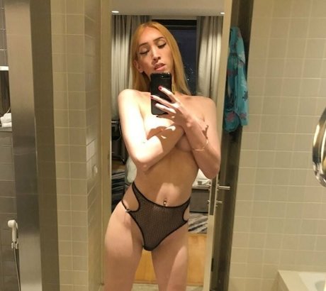 badbad k model pretty pic