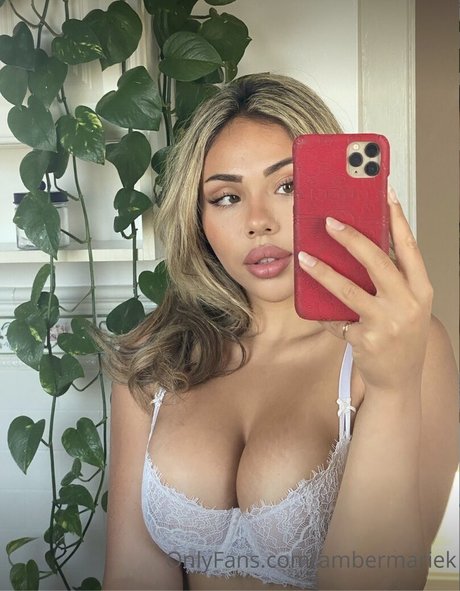 Amber Khieralla nudes actress pics