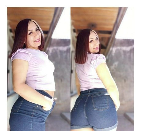 delfer1 porn model img