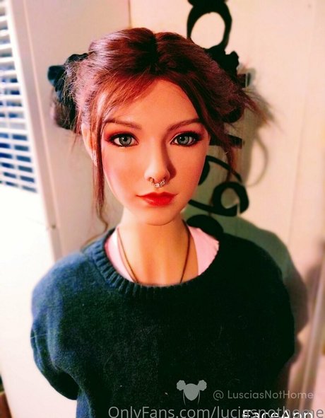 luciasnothome hot actress picture