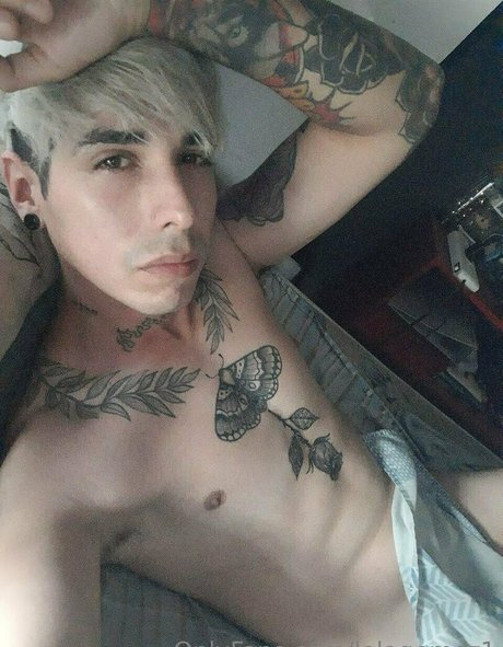 lolagomez1 model adult image