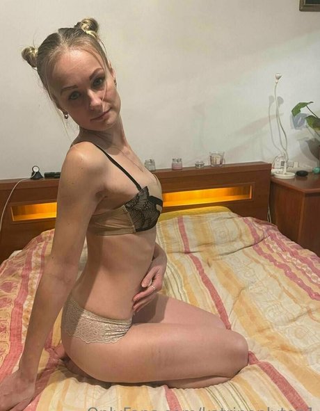 katrinonlytop1 pornstar sexy img